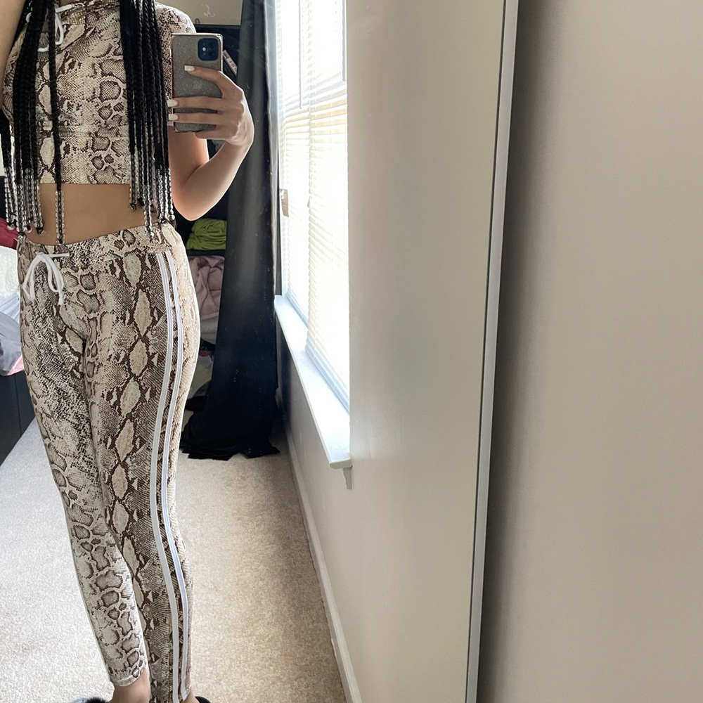Snake print set - Picture 2 of 2